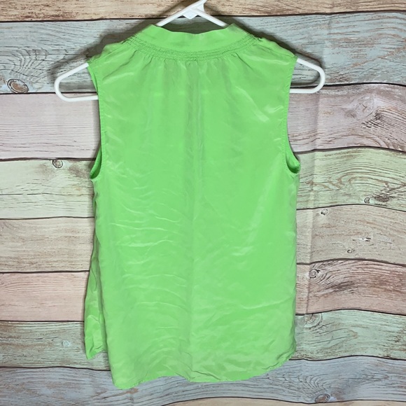 Lilly Pulitzer Silky Top - Picture 2 of 4